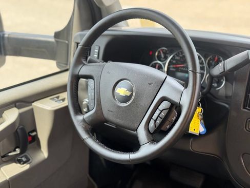 Used 2022 Chevrolet Express 3500 w/ Power Convenience Package RWD image 14