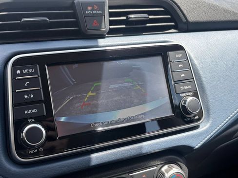 Used 2025 Nissan Versa SV FWD image 21