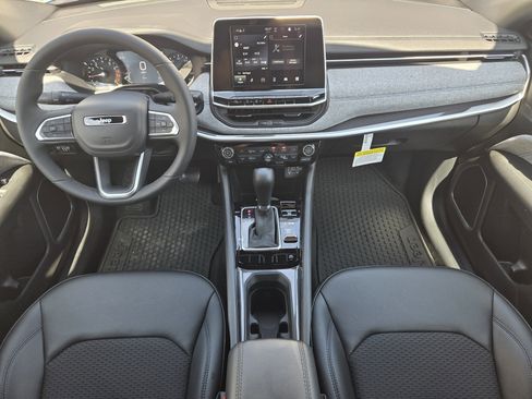 New 2025 Jeep Compass Latitude w/ Convenience Group image 20