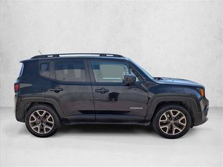 Used 2015 Jeep Renegade Latitude w/ Popular Equipment Group FWD video 2
