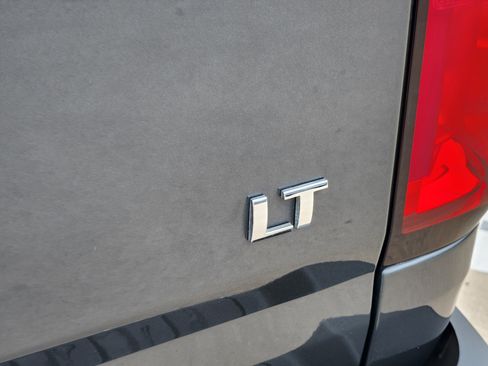 Used 2016 Chevrolet Colorado LT w/ Luxury Package, Chrome RWD image 14