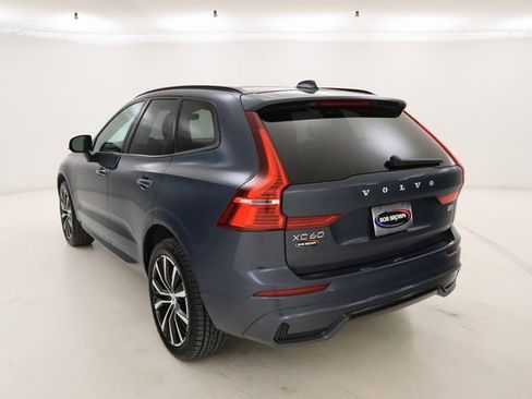 Used 2024 Volvo XC60 B5 Plus image 25