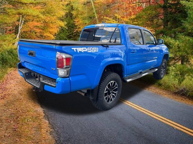 Used 2020 Toyota Tacoma TRD Sport w/ Technology Package AWD/4WD image 3