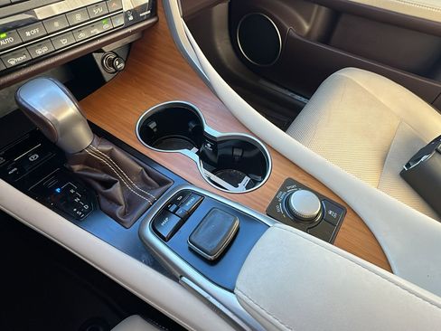 Used 2017 Lexus RX 350 FWD image 32