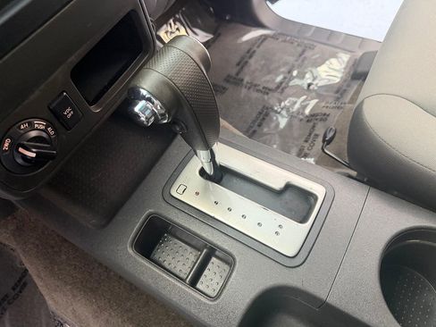 Used 2011 Nissan Xterra S image 16