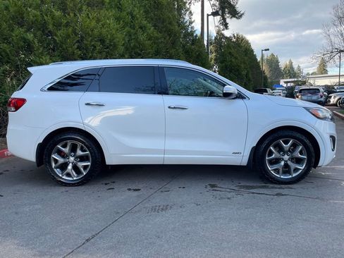 Used 2016 Kia Sorento SX image 3