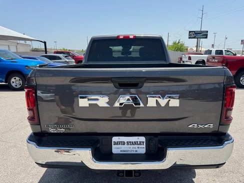 Used 2026 RAM 2500 Big Horn AWD/4WD image 5