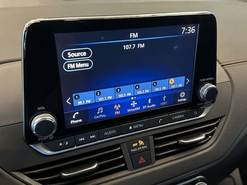 Used 2022 Nissan Altima 2.5 SR w/ Midnight Edition Package image 12