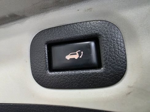 Used 2017 Nissan Rogue SL w/ SL Premium Package AWD/4WD image 19