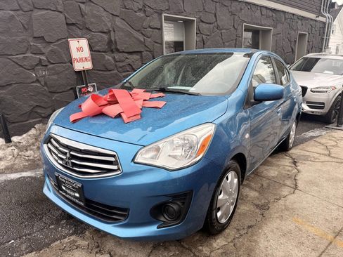 Used 2017 Mitsubishi Mirage G4 ES image 2