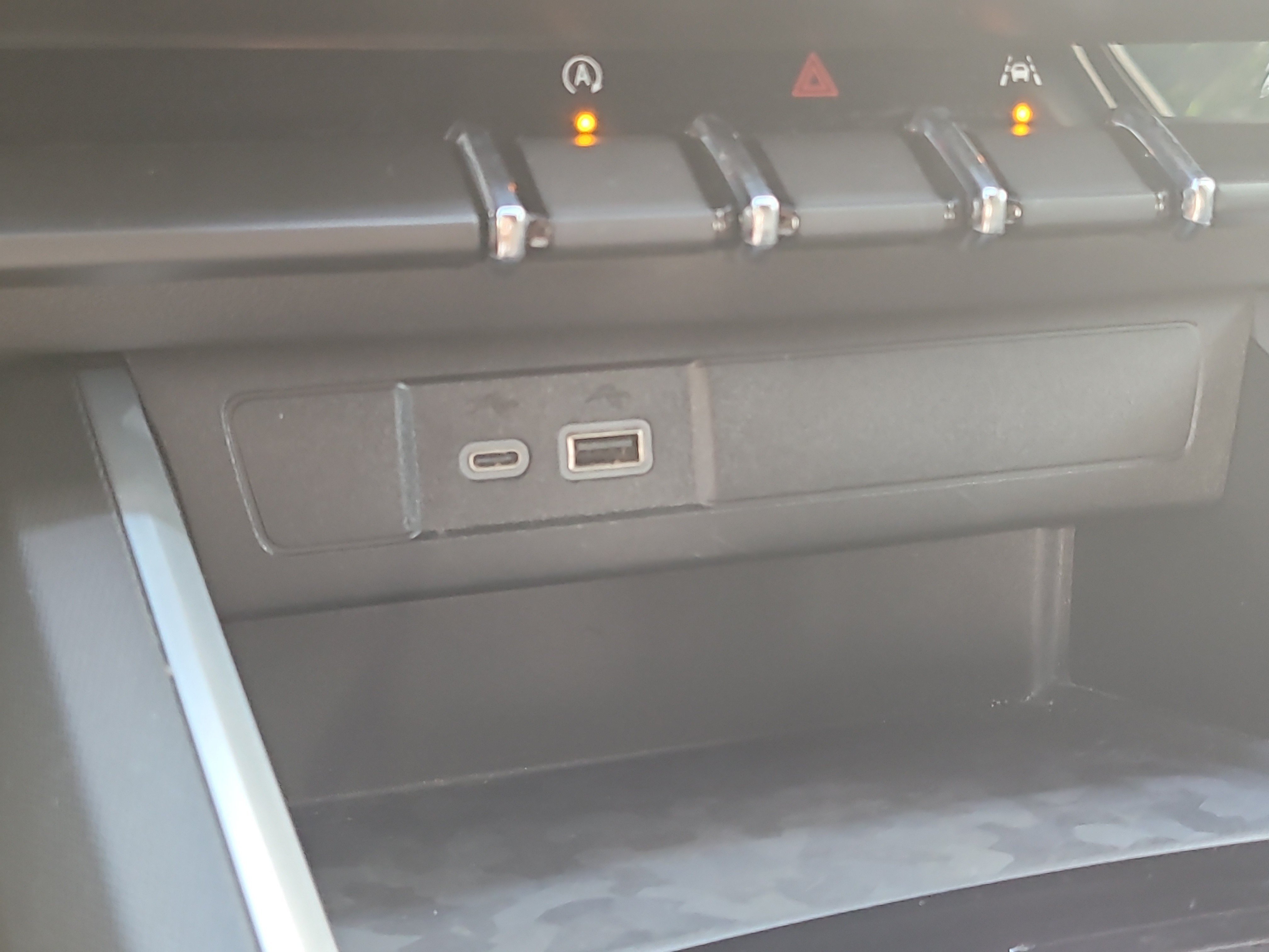 Used 2024 Chevrolet Colorado LT w/ LT Convenience Package RWD image 25