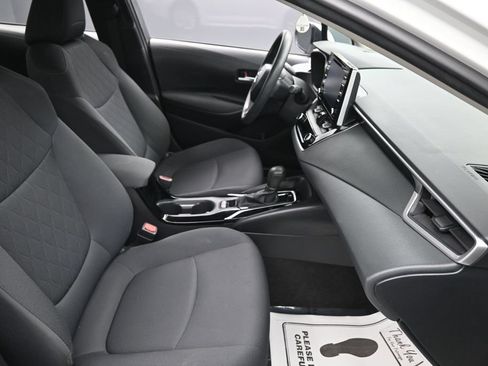 Used 2021 Toyota Corolla LE w/ LE Convenience Package FWD image 34
