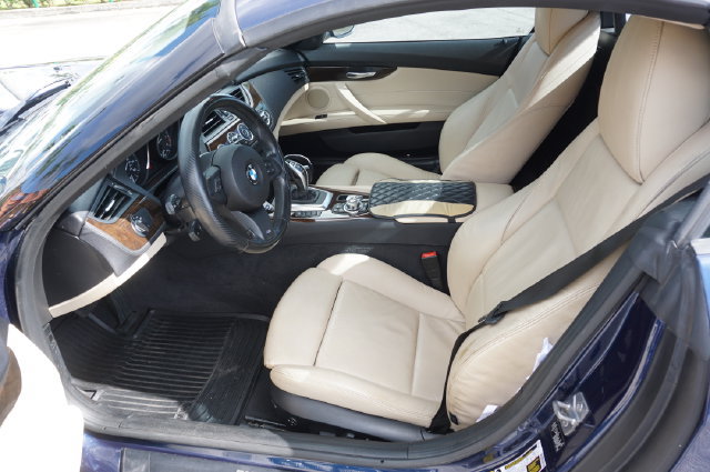 Used 2012 BMW Z4 sDrive28i RWD image 13