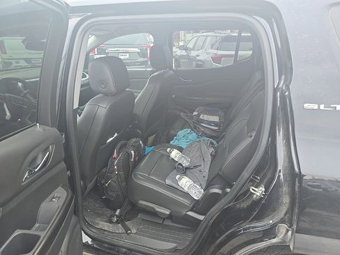 Used 2022 GMC Acadia SLT w/ Technology Package image 8