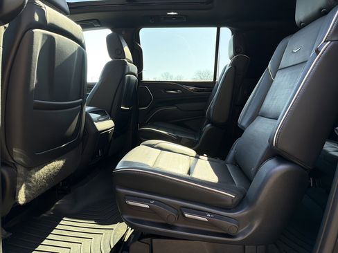 Used 2023 Cadillac Escalade ESV Sport w/ Touring Package image 30