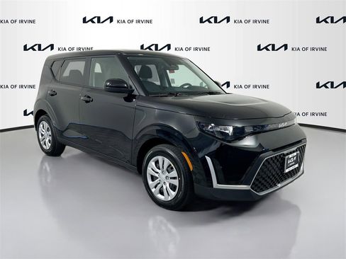 New 2025 Kia Soul LX image 1