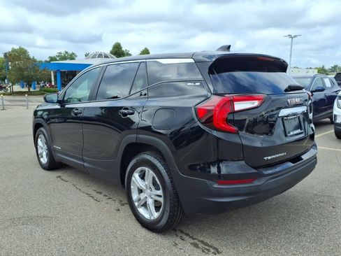 Used 2023 GMC Terrain SLE FWD image 7