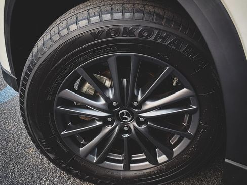 Used 2020 MAZDA CX-5 Touring FWD image 26