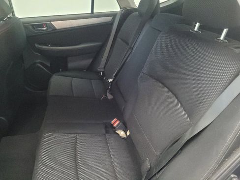 Used 2016 Subaru Outback 2.5i Premium image 18