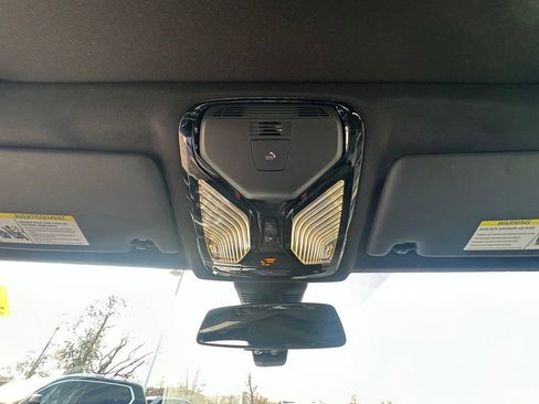 Certified 2025 BMW 330i Sedan w/ M Sport Package image 19