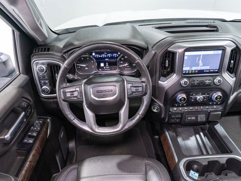 Used 2020 GMC Sierra 2500 Denali w/ Denali Ultimate Package AWD/4WD image 11