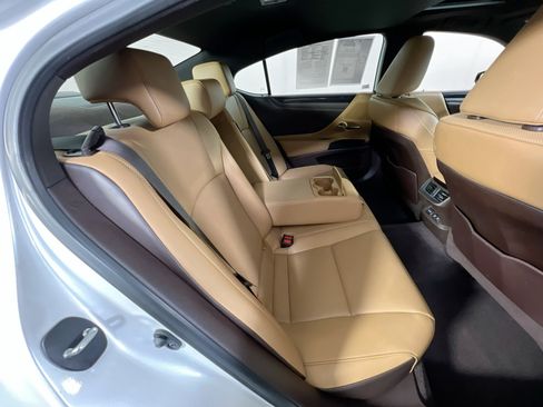 Used 2021 Lexus ES 250 w/ Premium Package image 25