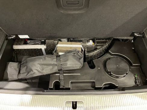 Used 2017 Audi Q7 3.0T Premium Plus w/ Premium Plus Package image 31