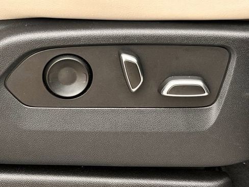 Certified 2023 Cadillac Escalade ESV Sport w/ Touring Package image 29