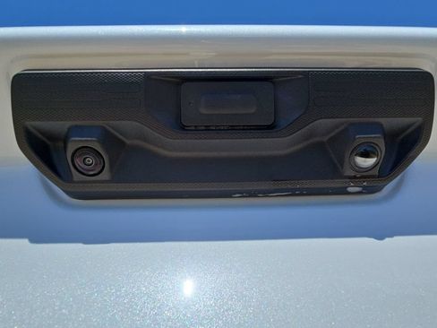 New 2026 Chevrolet Silverado 1500 High Country AWD/4WD image 13