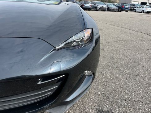 Used 2019 MAZDA MX-5 Miata Sport w/ I-ACTIVSENSE Sport Package image 26