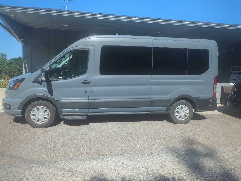 Used 2023 Ford Transit 350 XLT RWD image 7