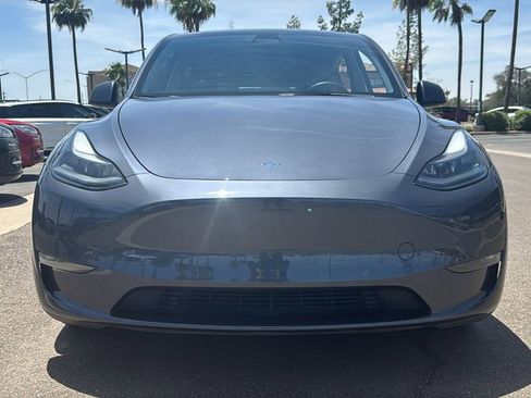 Used 2022 Tesla Model Y Performance AWD/4WD image 3