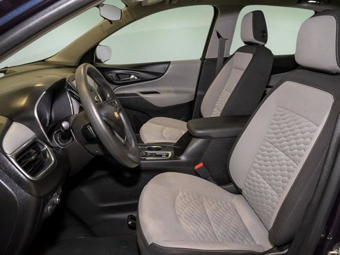 Used 2018 Chevrolet Equinox LS image 9