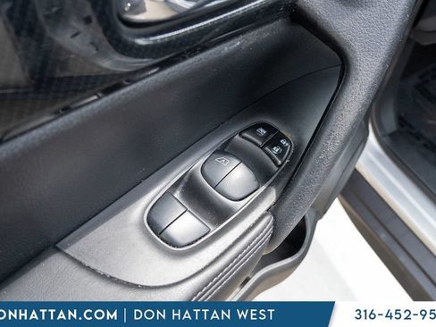 Used 2019 Nissan Rogue SL w/ Premium Package AWD/4WD image 14