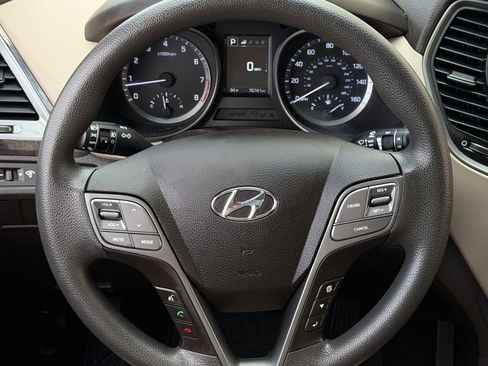 Used 2018 Hyundai Santa Fe Sport w/ 2.4L Value Package 02 FWD image 13