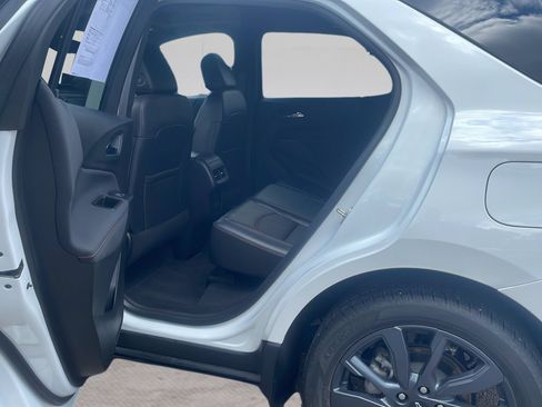 Used 2022 Chevrolet Equinox RS w/ RS Leather Package AWD/4WD image 13