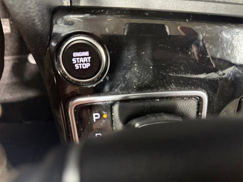 Certified 2023 Kia Sportage EX image 30