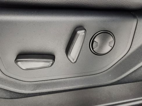 Used 2021 Ford F250 Lariat w/ Lariat Ultimate Package image 9