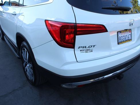 Used 2018 Honda Pilot Touring image 17