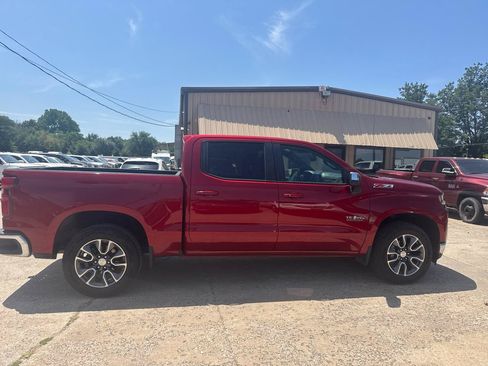 Used 2021 Chevrolet Silverado 1500 LT w/ Texas Edition Plus AWD/4WD image 15