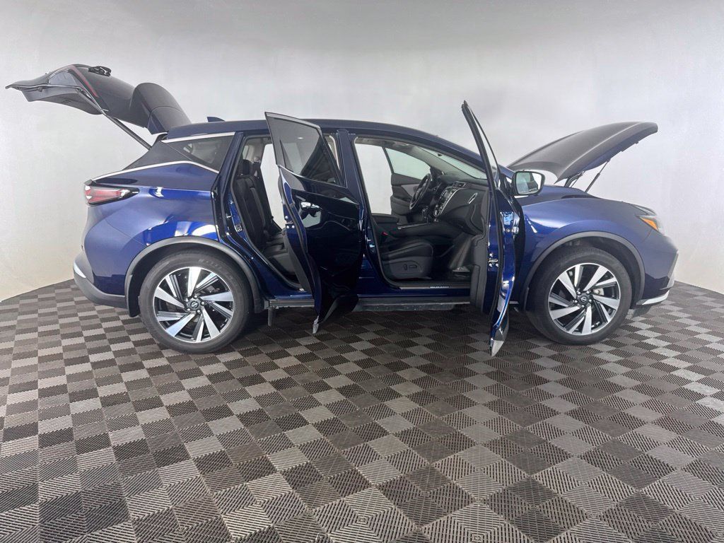 Used 2023 Nissan Murano SL w/ SL Moonroof Package FWD image 14