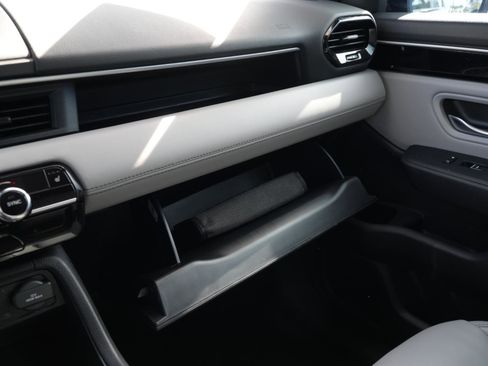 Used 2025 Honda Pilot EX-L image 29