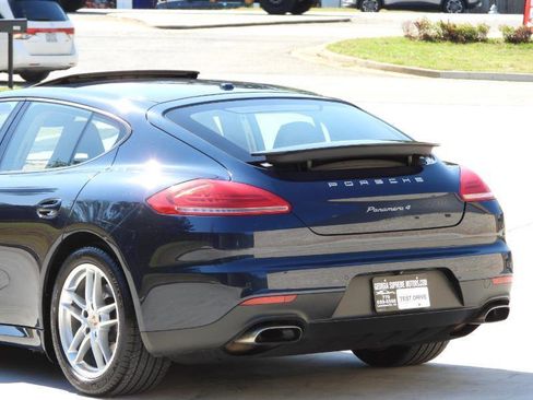 Used 2014 Porsche Panamera 4 AWD/4WD image 19