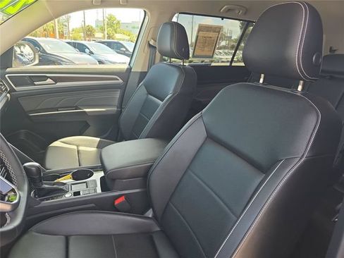 Used 2023 Volkswagen Atlas SE FWD image 14