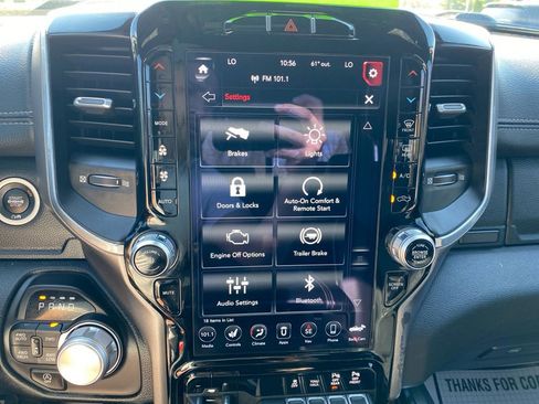 Used 2020 RAM 1500 Laramie AWD/4WD image 25