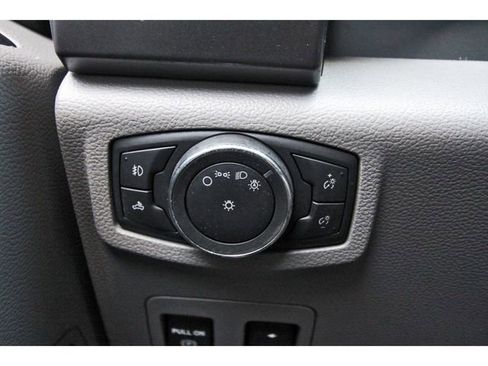 Used 2015 Ford F150 XLT w/ Equipment Group 301A Mid RWD image 21