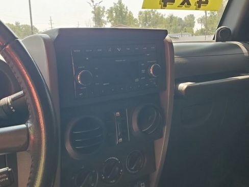 Used 2008 Jeep Wrangler Unlimited X AWD/4WD image 14