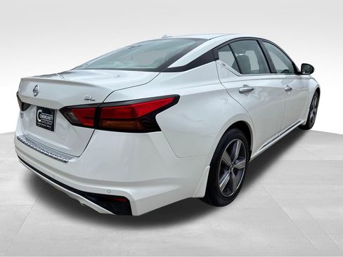 Used 2022 Nissan Altima 2.5 SL FWD image 7