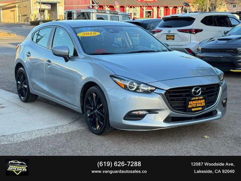 Used 2018 MAZDA MAZDA3 Touring FWD image 1
