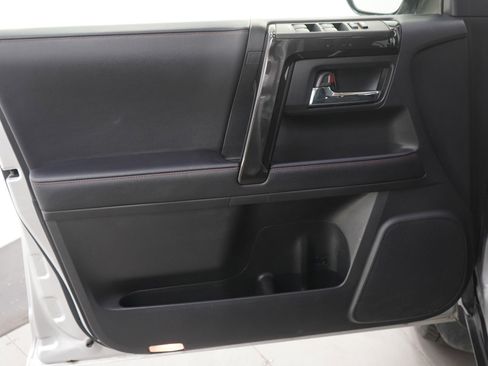 Used 2024 Toyota 4Runner TRD Off-Road image 22